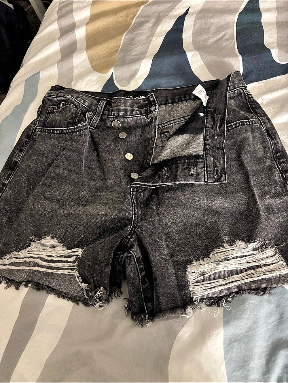 Fashion Nova Distressed Jean Shorts in Black